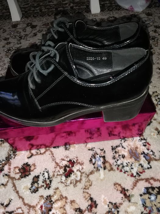 Продам обувь  женскую  дешево