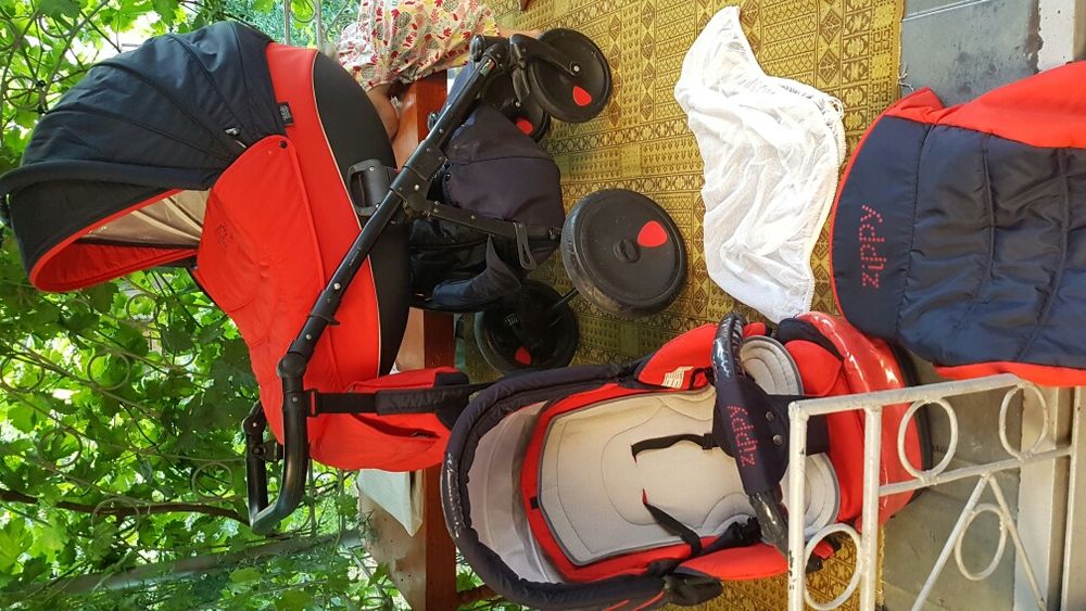 Продам коляску с рождения до 3 лет