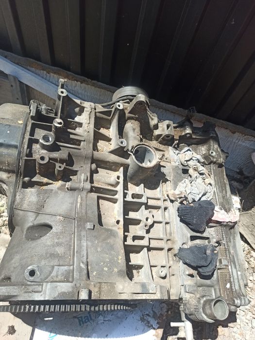 Двигатель с коробкой на Rav 4