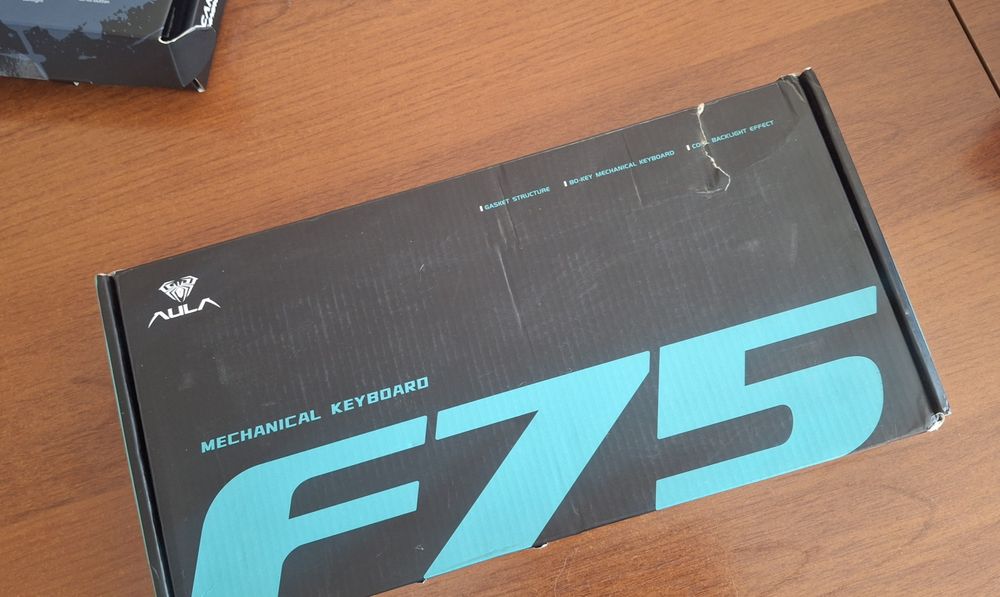 Клавиатура aulf f75 срочно