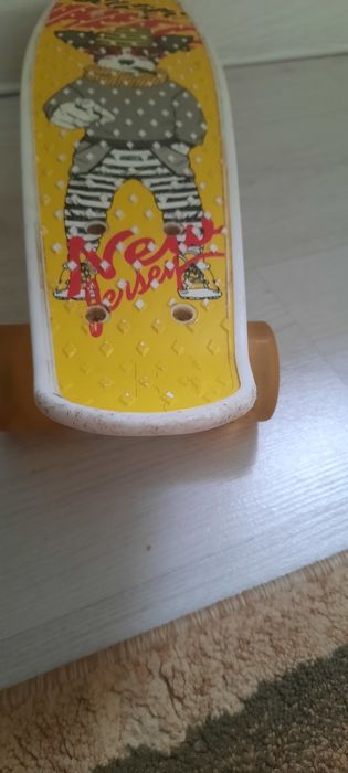 Продаю пениборт.