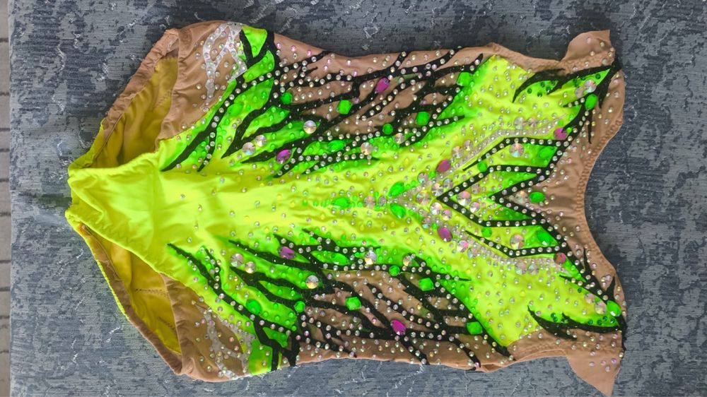 Купальник для художственной гимнастики