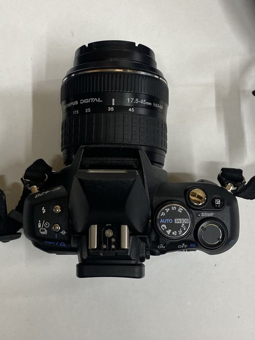 Aparat foto DSLR Olympus E 420