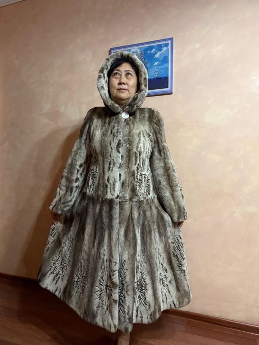 Норковая шуба! Отличное состояние!