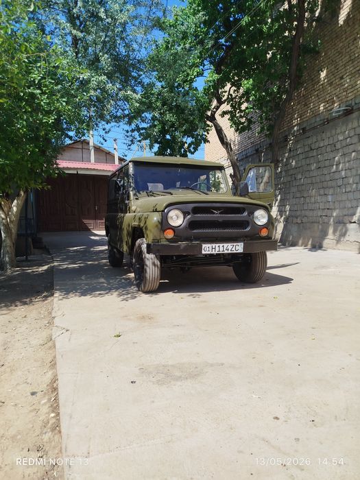 Uaz avto sotiladi