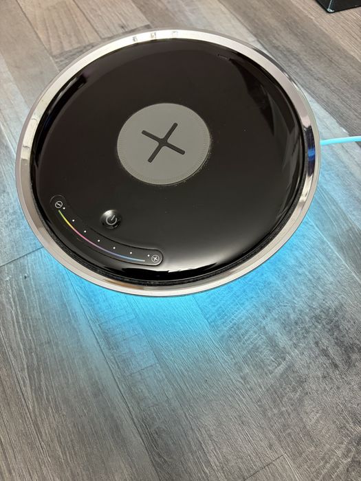 Incărcător telefon wireless si lampă RGB