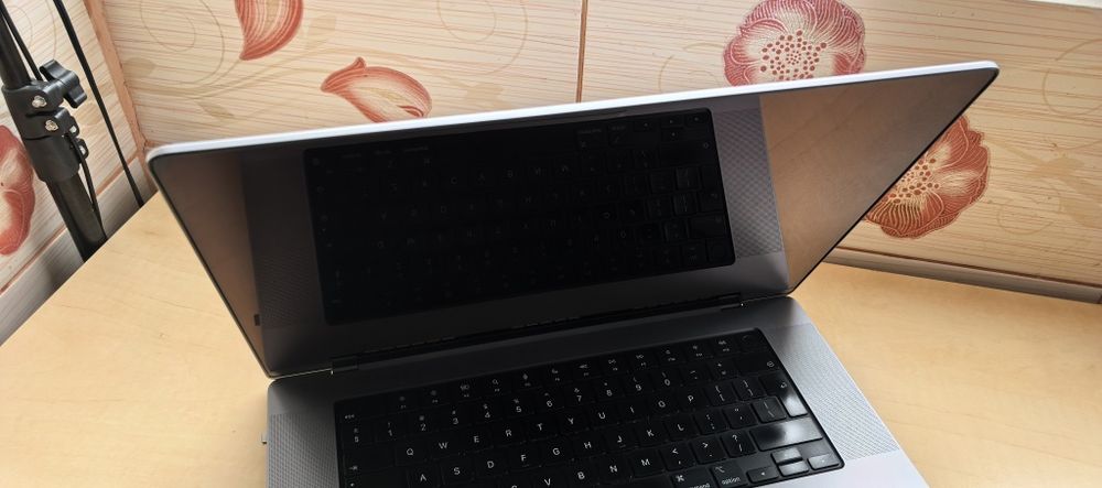 Ansamblu Display Macbook PRO 16" A2485 / A2780 / A2991_2021-2023__NOU_