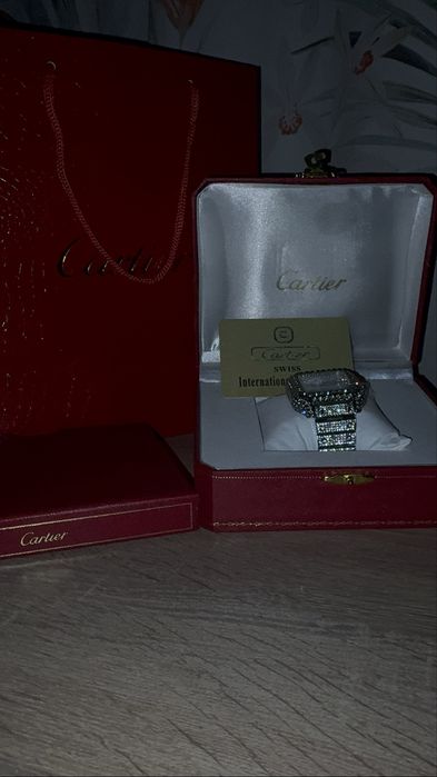 Часовник Cartier