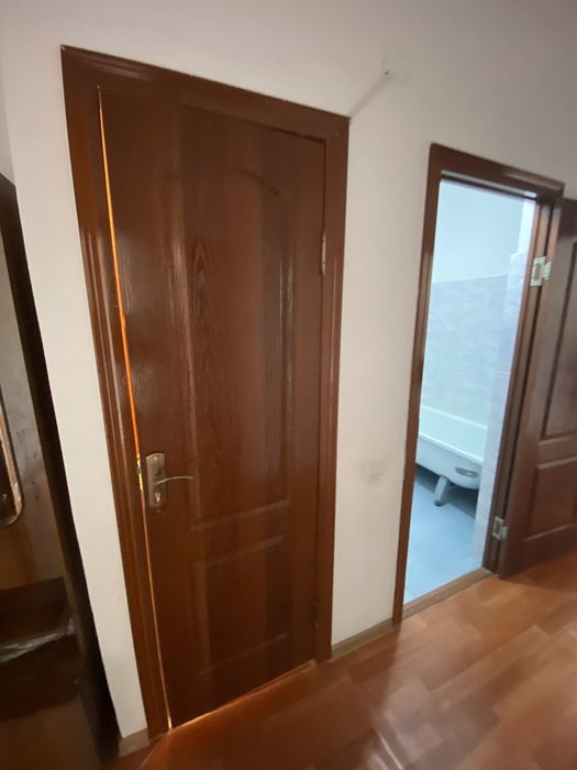 Есиктер сатылады.