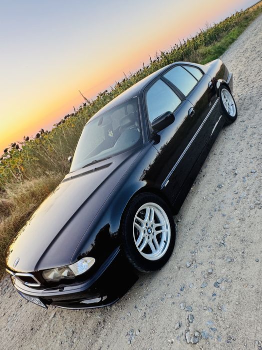 BMW Seria 7 2001 — imagine 2