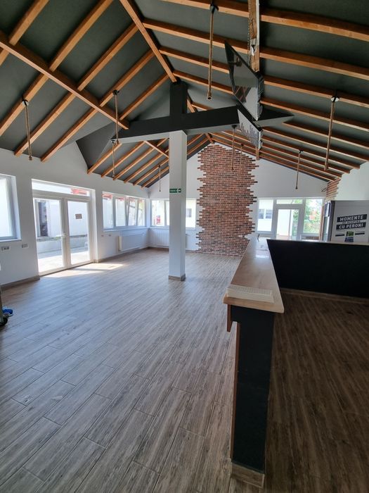 Vând  casa in Mioveni centru teren 1260 mp