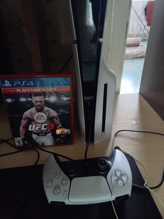 Продам Play Station 5