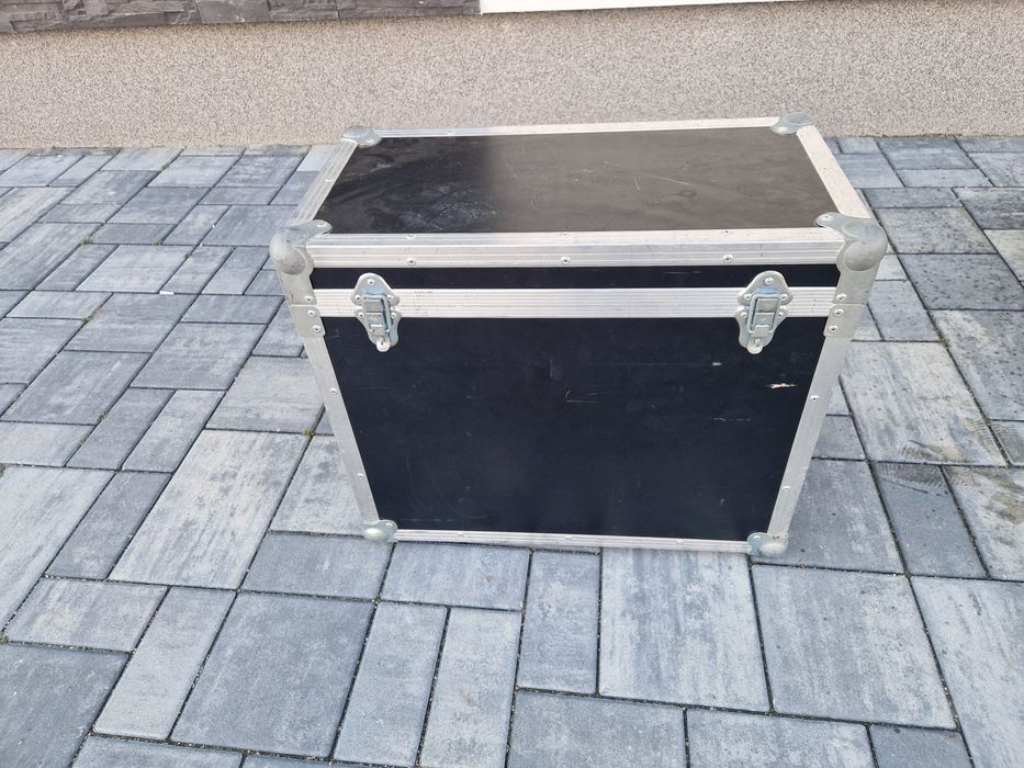 Moving head cu case inclus