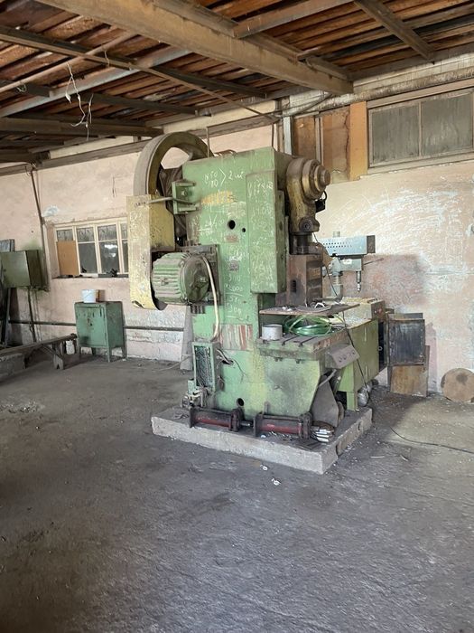 Продаётся металл  цех  с оборудованием и  производственной территорией