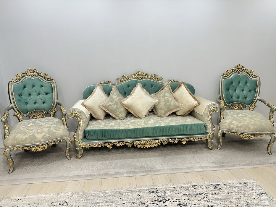 Диван с креслами