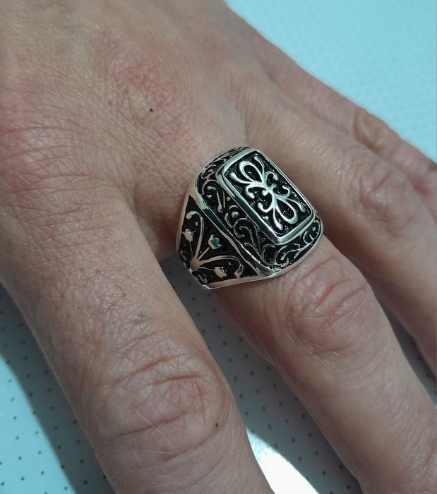 Кольцо мужское серебряное.Перстень.