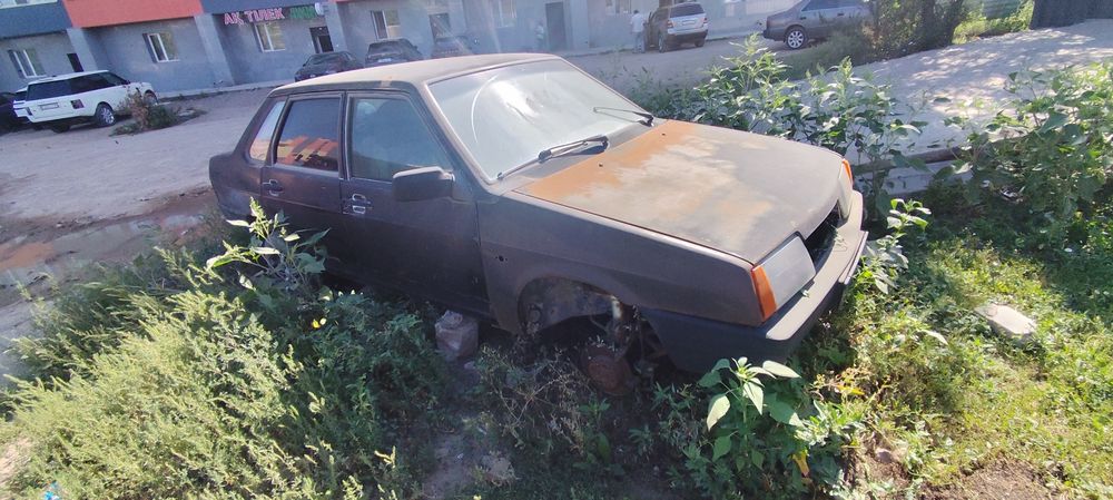 Продам машину не на ходу