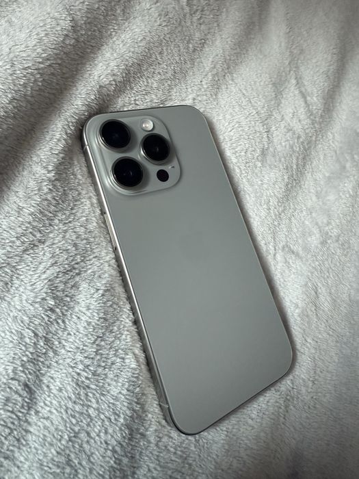 Продается айфон 15 про на 128гб