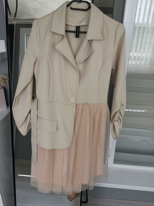 Интересна връхна дреха