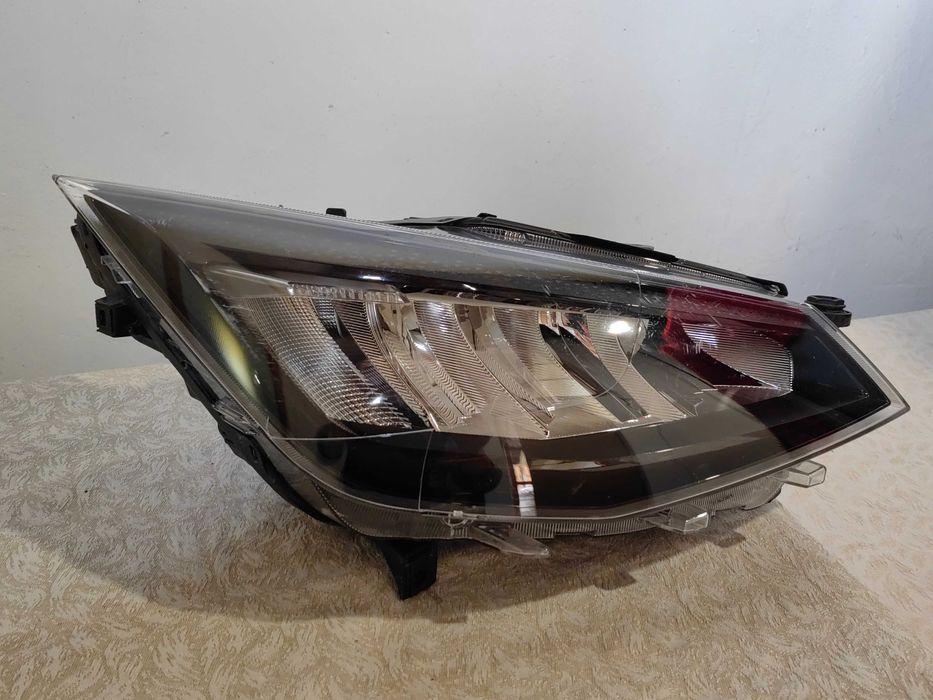 Фар Seat Ibiza 6F1 LED десен/Фар Сеат Ибиза Оригинален