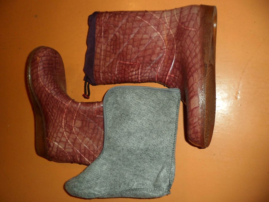 Продам сапоги резиновые