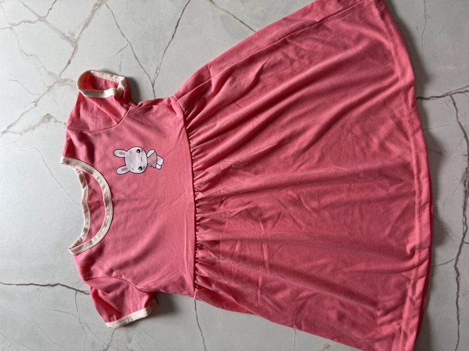 Футболки на девочку  1500 тг