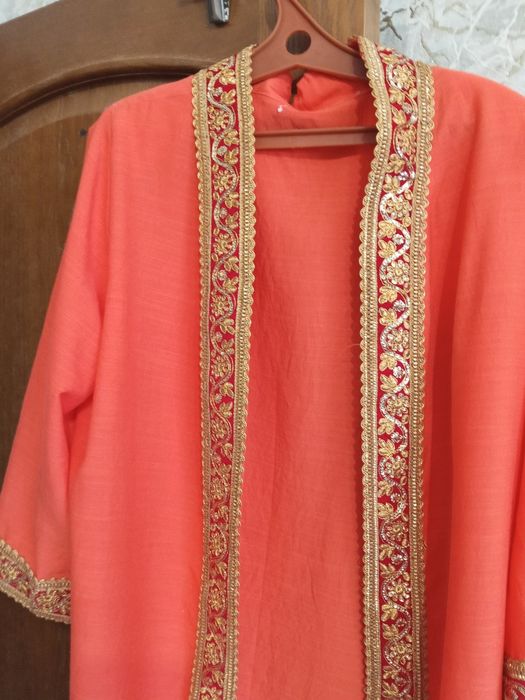 Продаю одежду на праздник Науруз