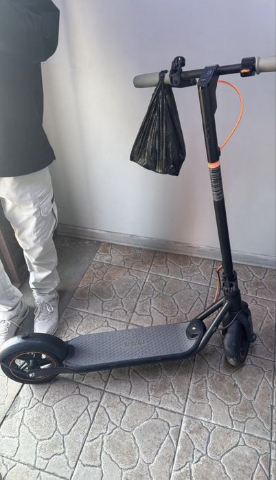 Электросамокат NineBot KickScooter f40