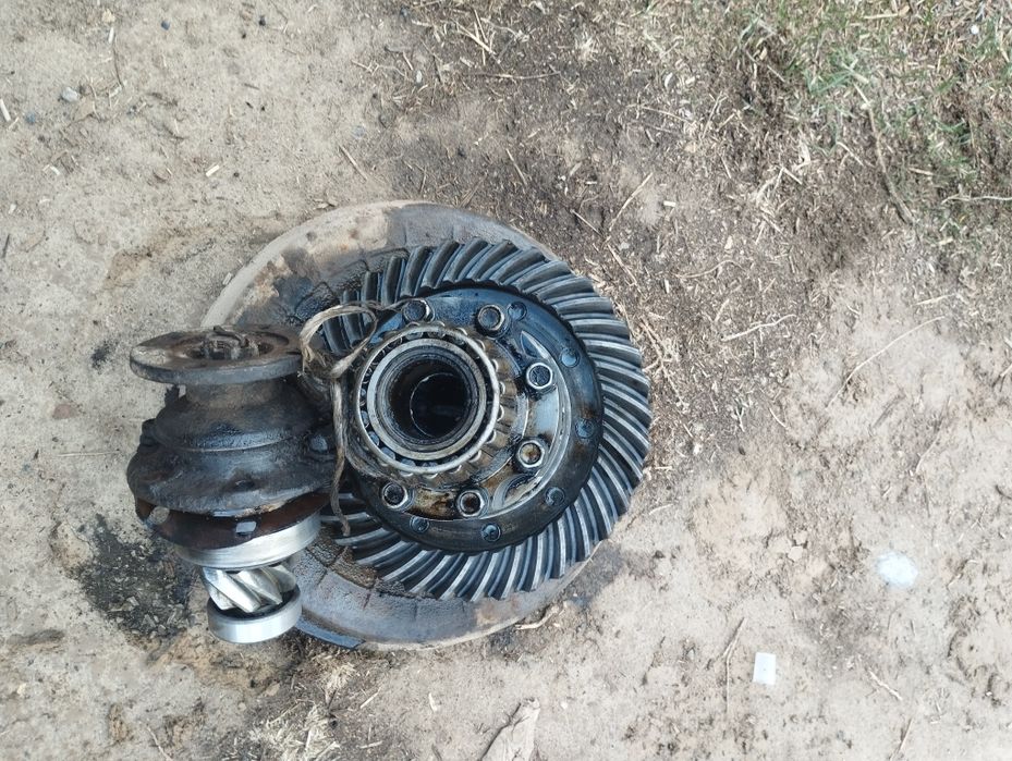 Редуктор на Уаз,37 зуб.