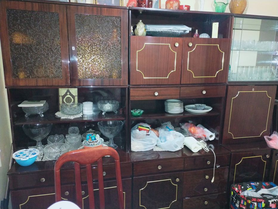 Продам  гарнитур