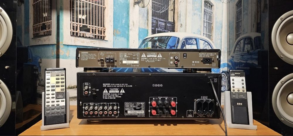 Muzica la amplificator statie Denon PMA 880 R