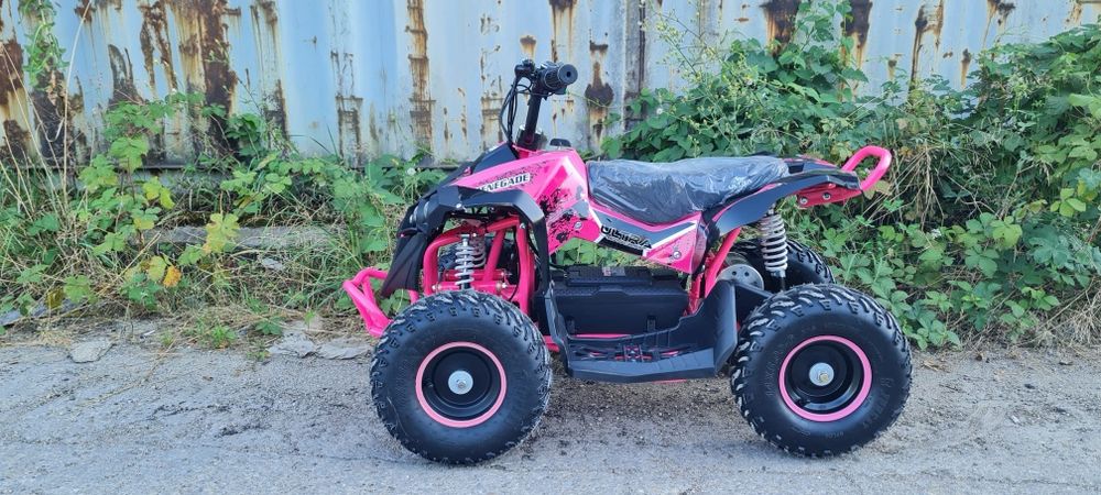 ATV 1000w nou cu garanție pentru fetite cu viteza limitabila 
Frane pe