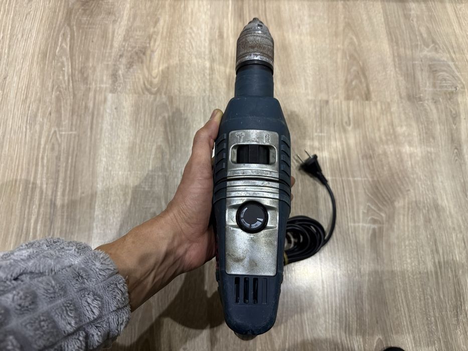 * BOSCH GSB 22-2 RE оригинальная перфо-дрель в хорошем состоянии
