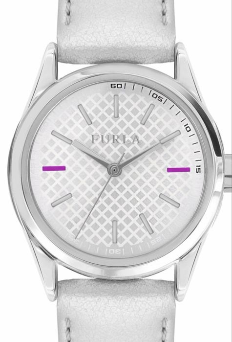 Дамски часовник Furla в сребристо естествена кожа