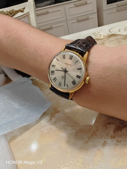 Продам часы СССР