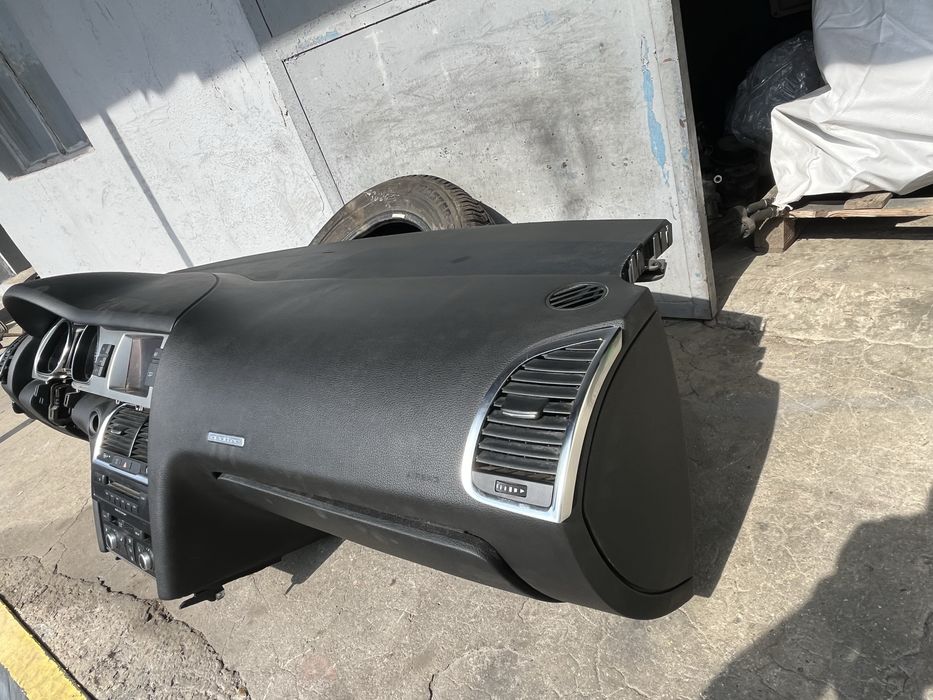 Арматурно табло Audi Q7 4L жабка airbag в табло