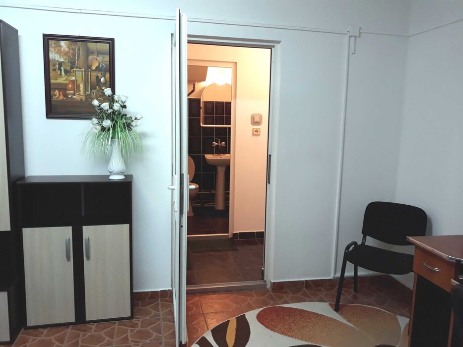 dau in chirie ap. 3 camere zona piata Somes-Spital Judetean Satu Mare