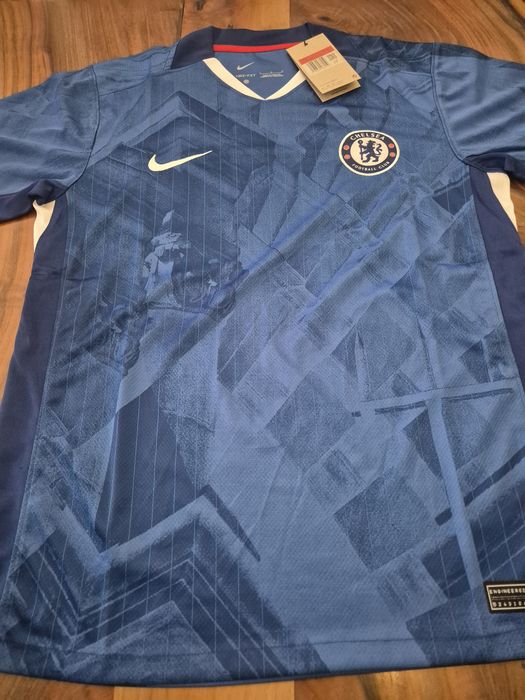 Новите тениски на Челси 25/26