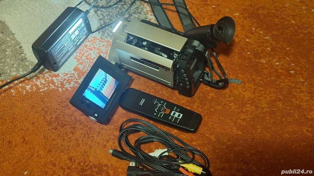 Cameră video Hi8 Hitachi VM-H855LE