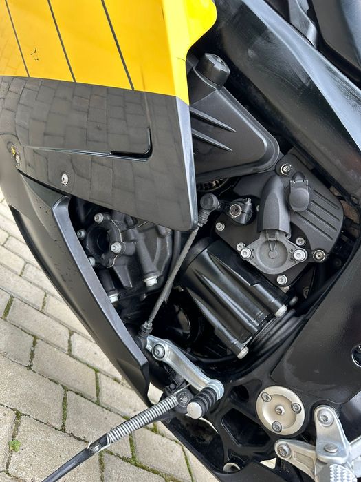 BMW K1200s 2005 170 cai