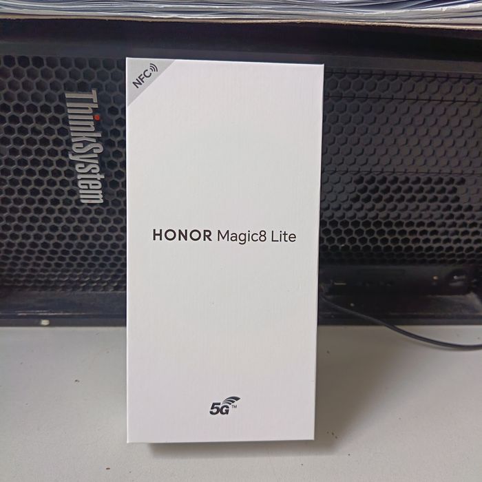 Honor magic 8 lite