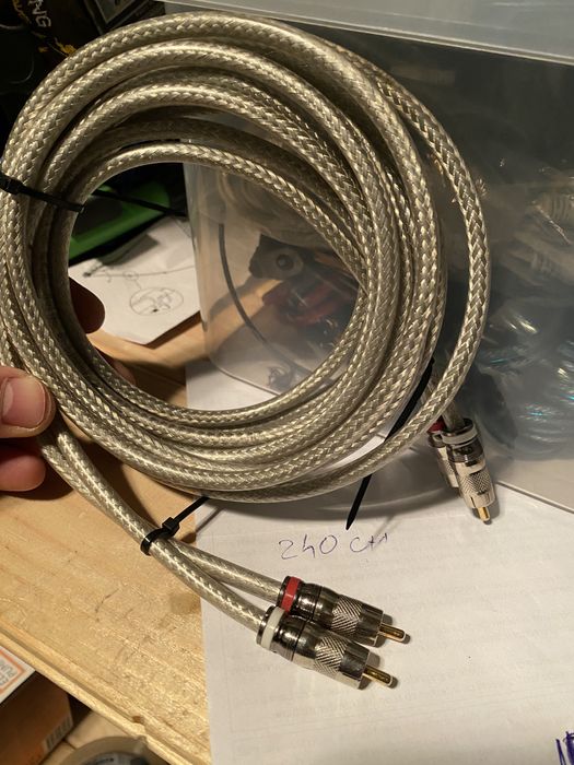 Vand cabluri rca monster