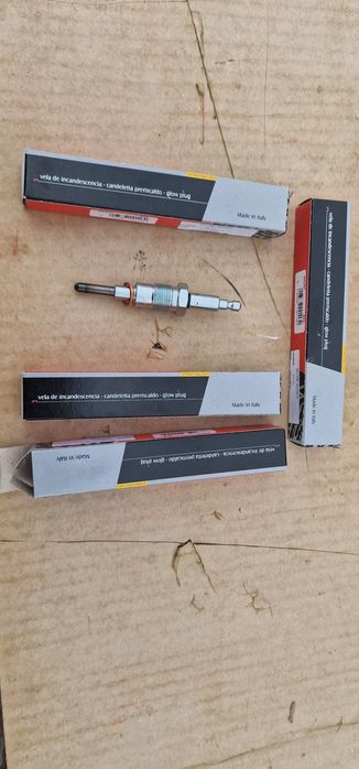 Bujii incandescente tractor fiat 211 215 411.415 311.312.315 fiat 75**