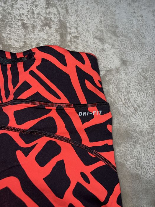 Клинове на Nike