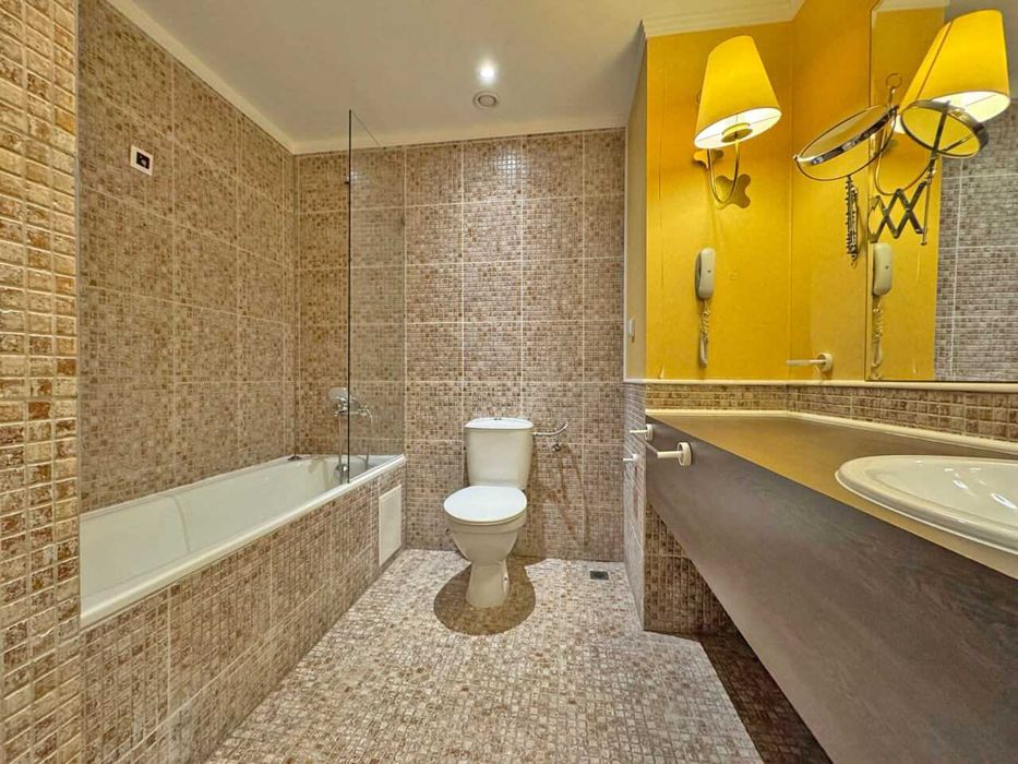 Продава се Двустаен апартамент в к.к. Слънчев бряг - 73 кв.м за 1274 €/кв.м - Снимка #4