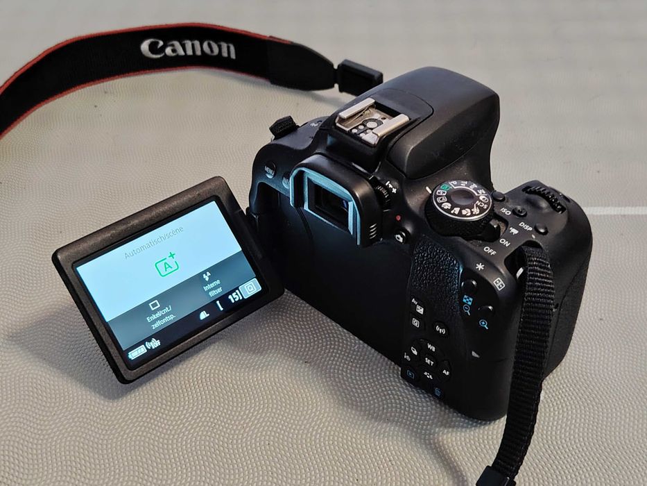 Canon EOS 800D – Kit foto complet – Stare foarte bună