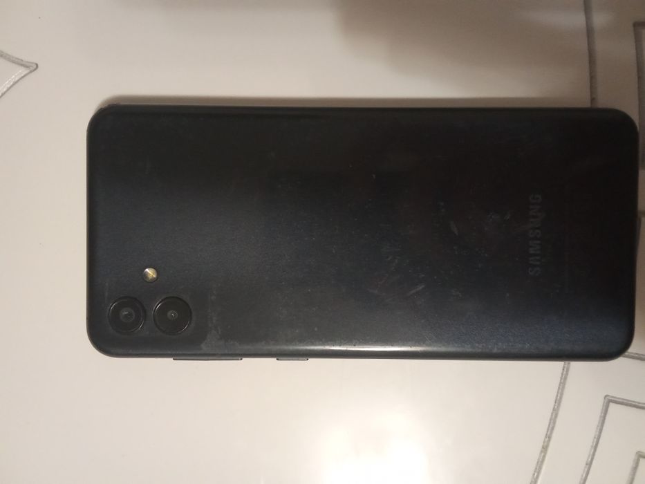 Самсунг А04 64гб