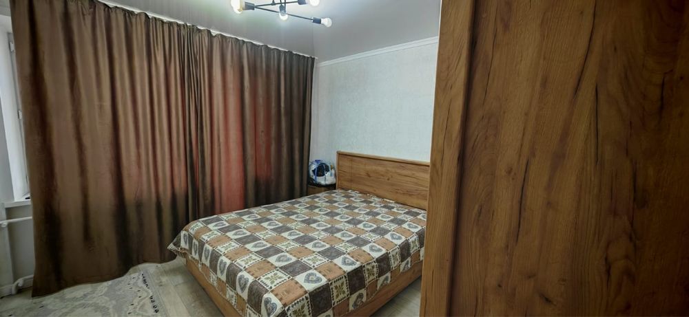 Продам 4х комнатную квартиру