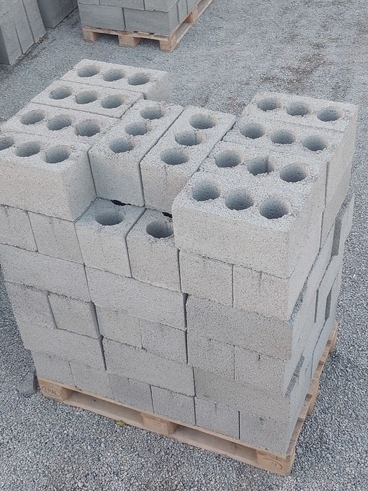 Шлакаблок 19/39      180тг