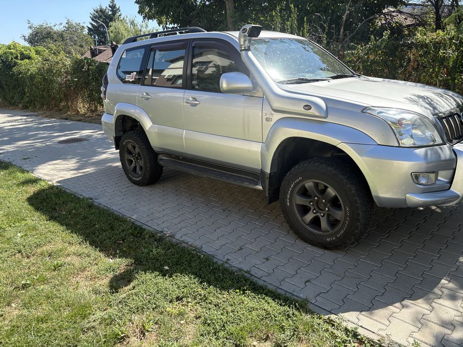 Toyota land cruiser j120